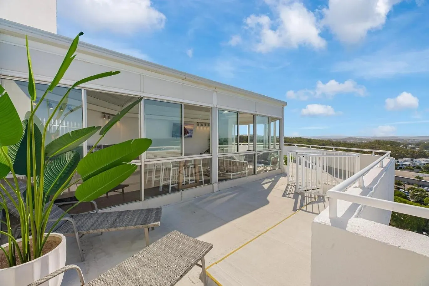 **** Aparthotel Mandolin Beachfront Resort Alexandra Headland Australia