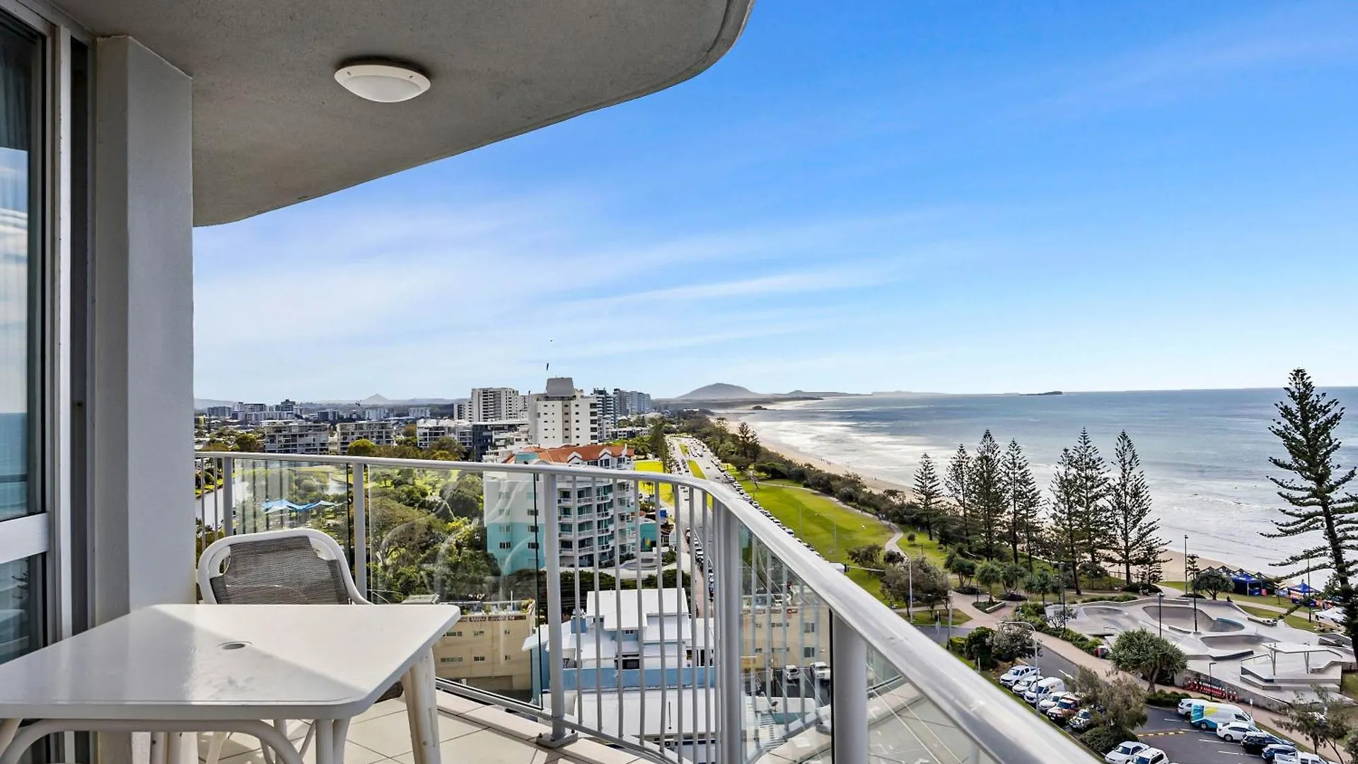 Aparthotel Mandolin Beachfront Resort Alexandra Headland