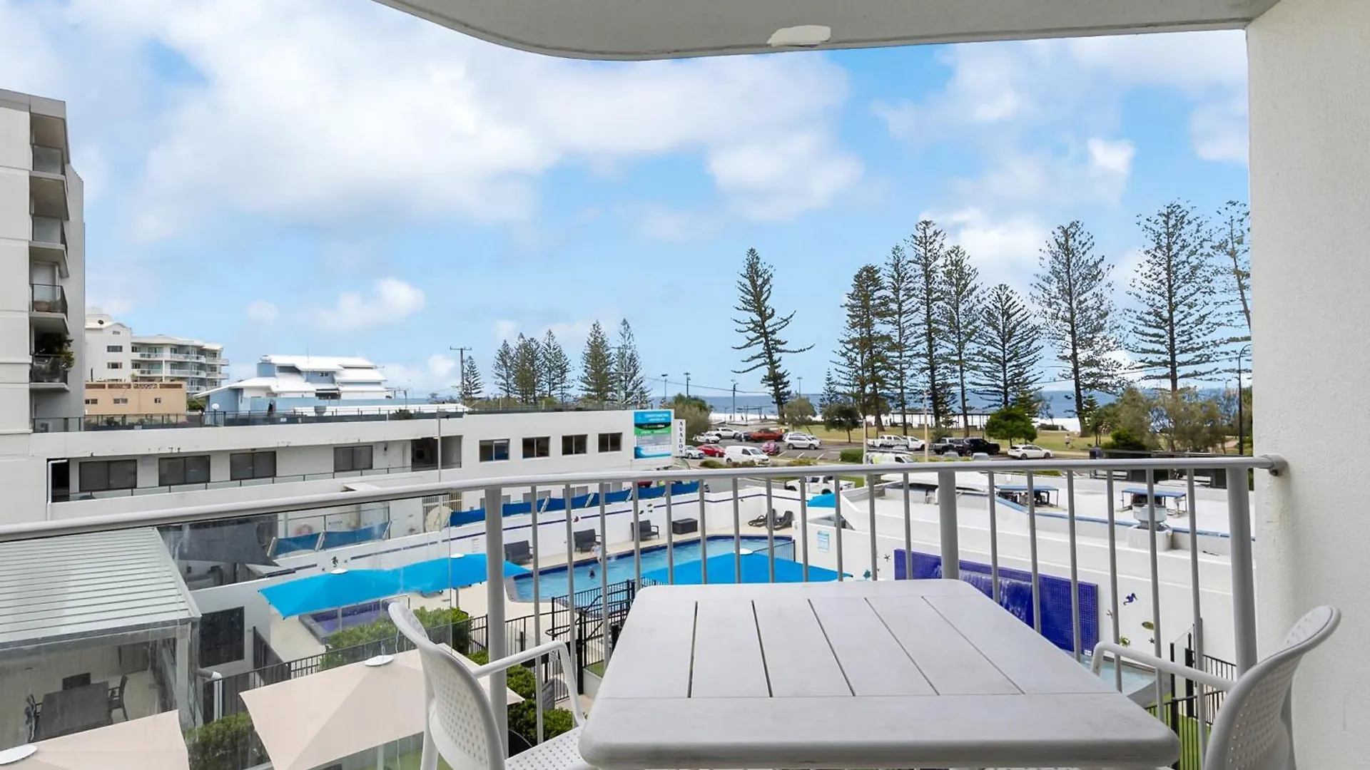 Mandolin Beachfront Resort Alexandra Headland 4*,  Australia