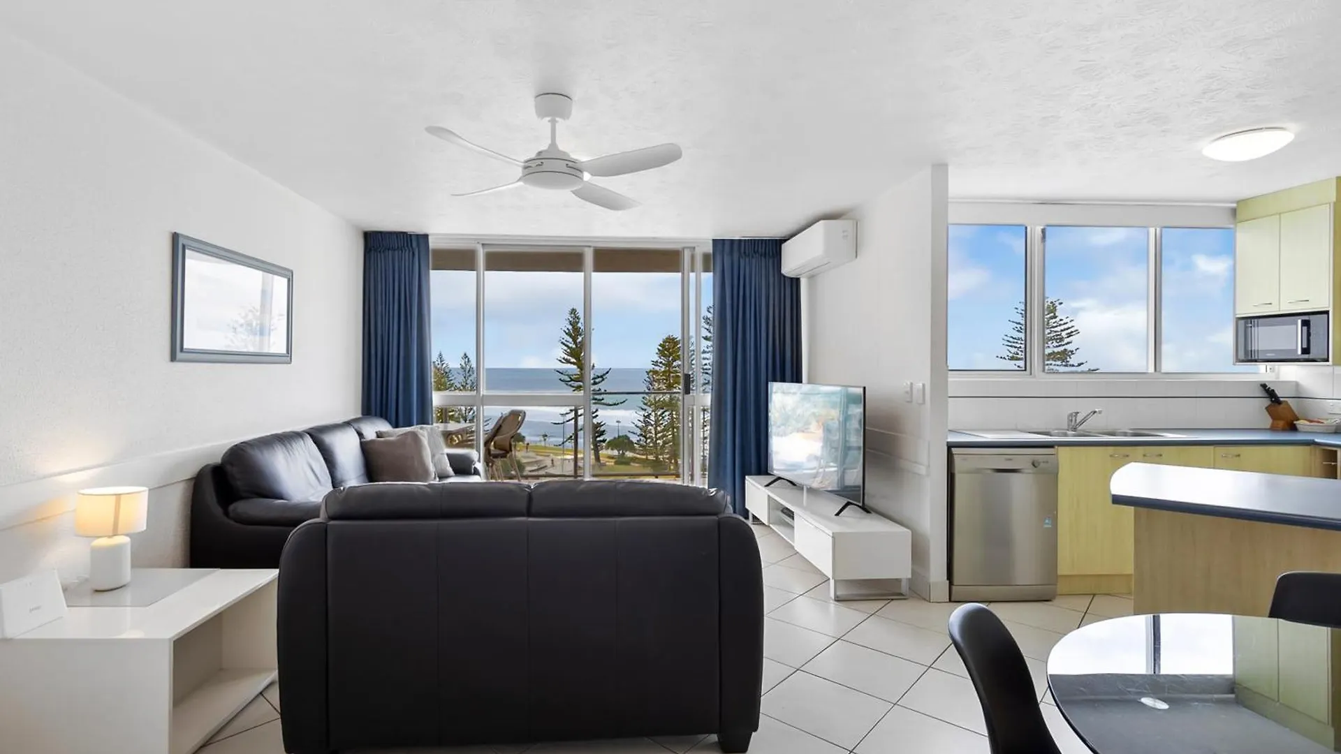 Mandolin Beachfront Resort Alexandra Headland Aparthotel
