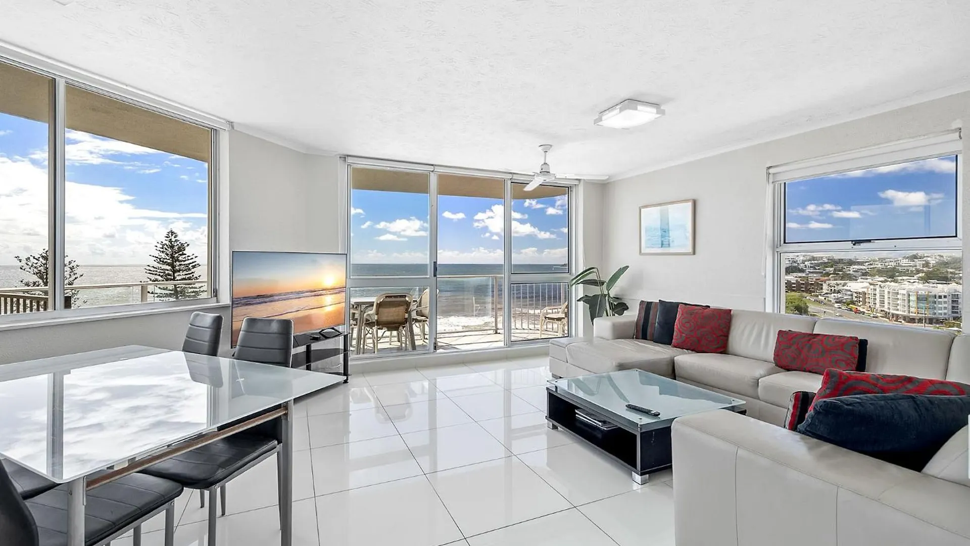 Mandolin Beachfront Resort Alexandra Headland 4*,